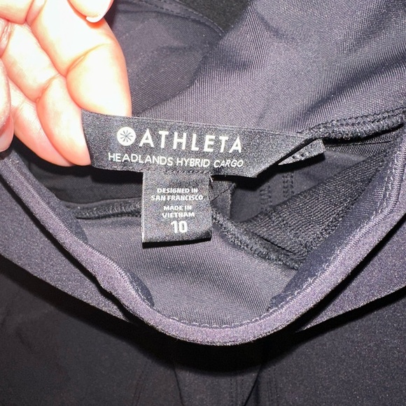 Athleta Headlands Hybrid Cargo size 10 - Picture 9 of 10